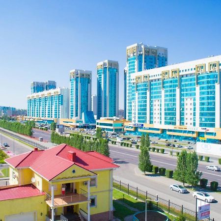 Cozy Apartment On Sarayshyq Street 5E Astaná Exterior foto