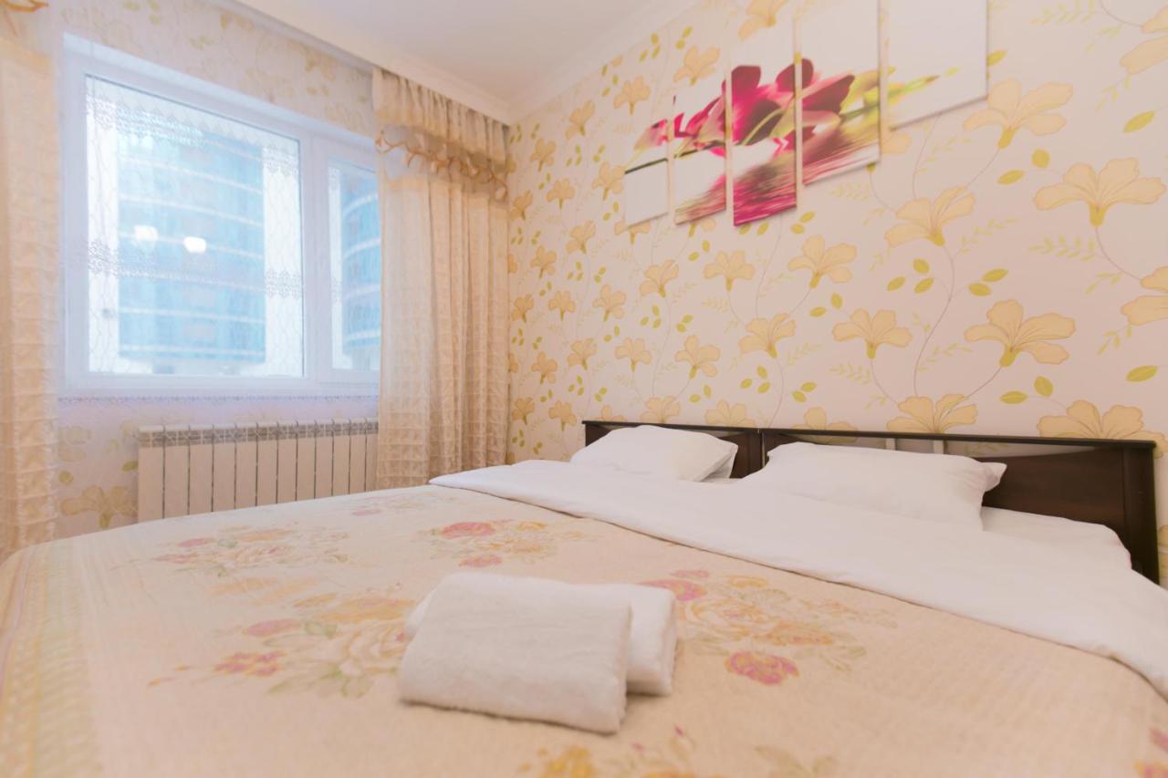 Cozy Apartment On Sarayshyq Street 5E Astaná Exterior foto